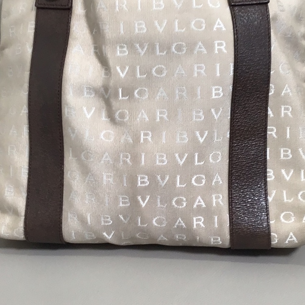 EUC.  BVLGARI Medium Tote Bag in Cream - Picture 5 of 14